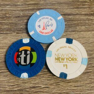 Lucky Gift Lot of 3 Casino Chips Las Vegas Paris New York New York Treasure Isla